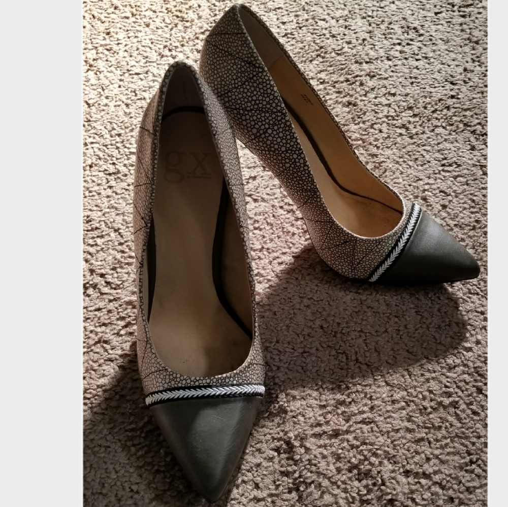 GX by Gwen Stefani cap toe pumps